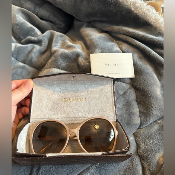 Authentic Gucci sunglasses - Picture 6 of 6